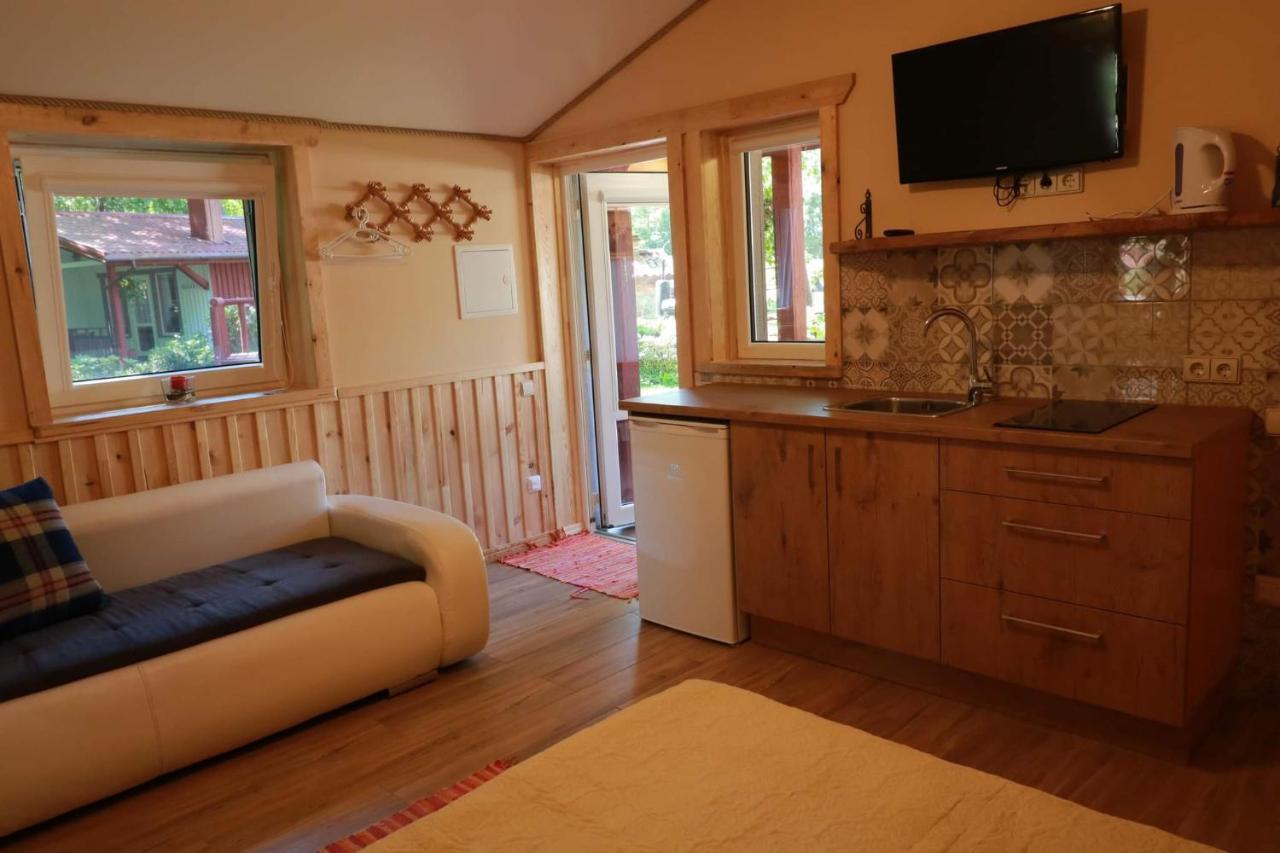 Namelis Nr 2 Adeles Sodyba Muize Exteriér fotografie
